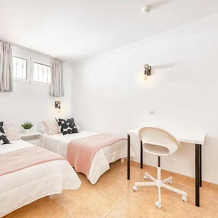 427 H4y Apartment